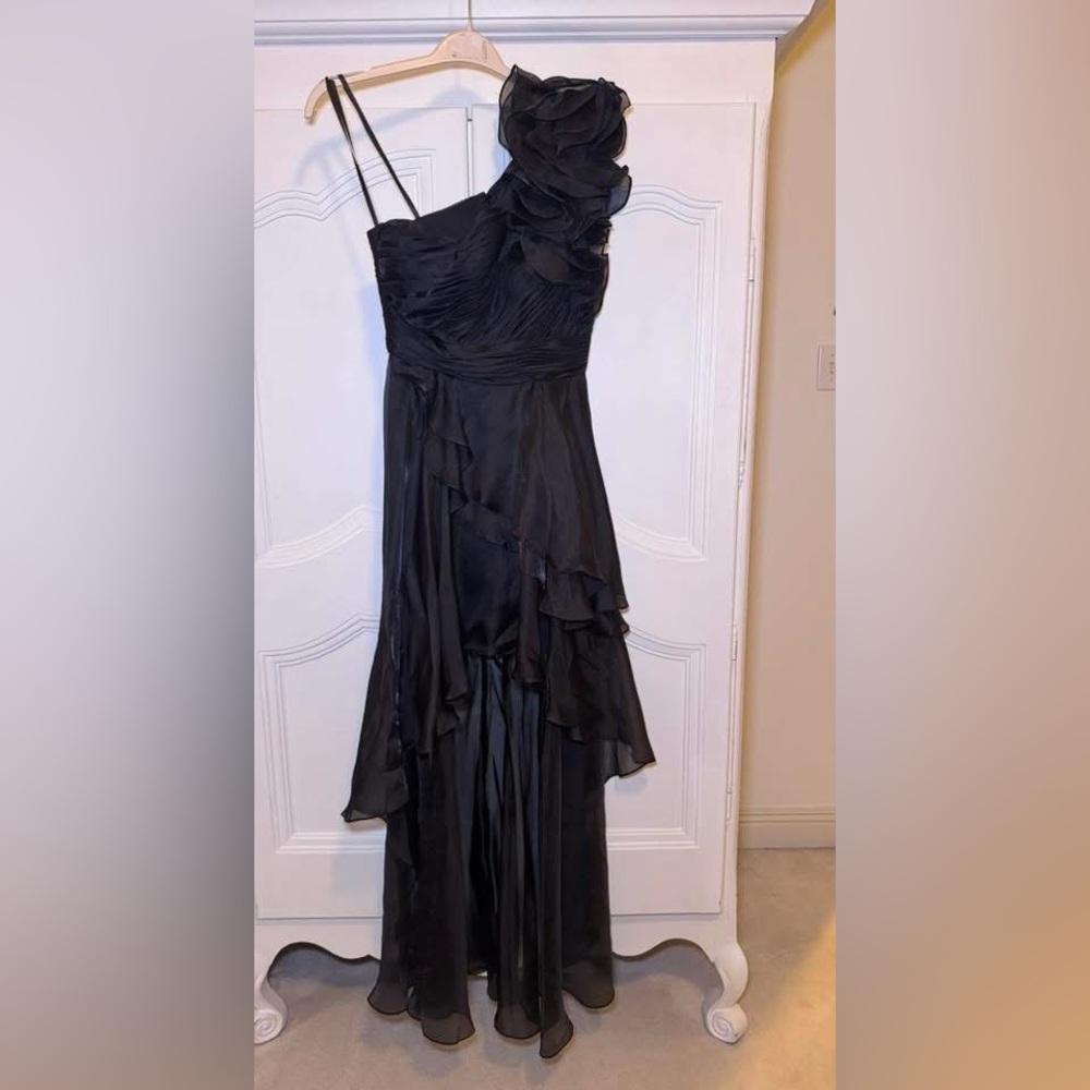 Mac Duggal Black Hi-Low Cocktail Gown. Worn Once. Excellent Condition. Size 4-6